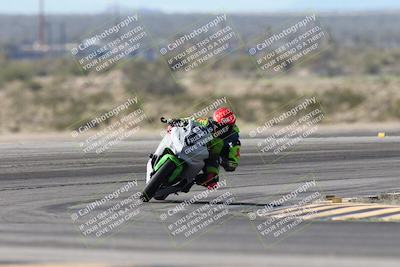 media/Jan-15-2026-Racers Edge (Thu) [[dfebeb70ab]]/3-B Group/Session 2 (Turn 11)/